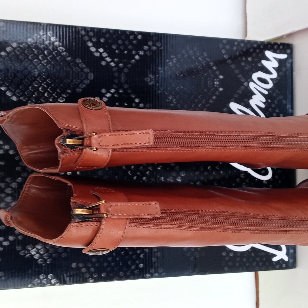 BRAND NEW SAM EDELMAN LEATHER BOOTS - Picture 6 of 16